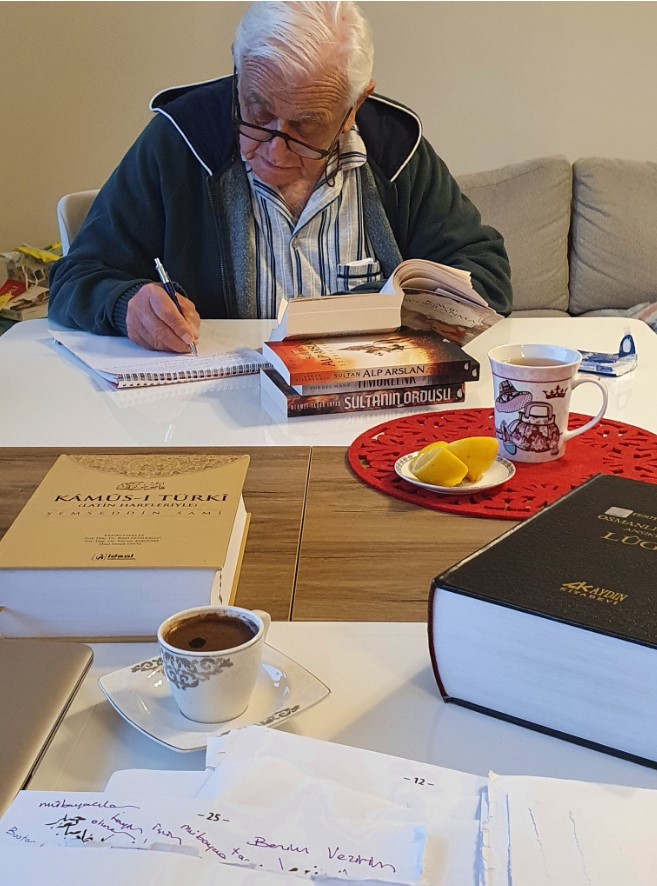 Mehmet Genç Çalışırken